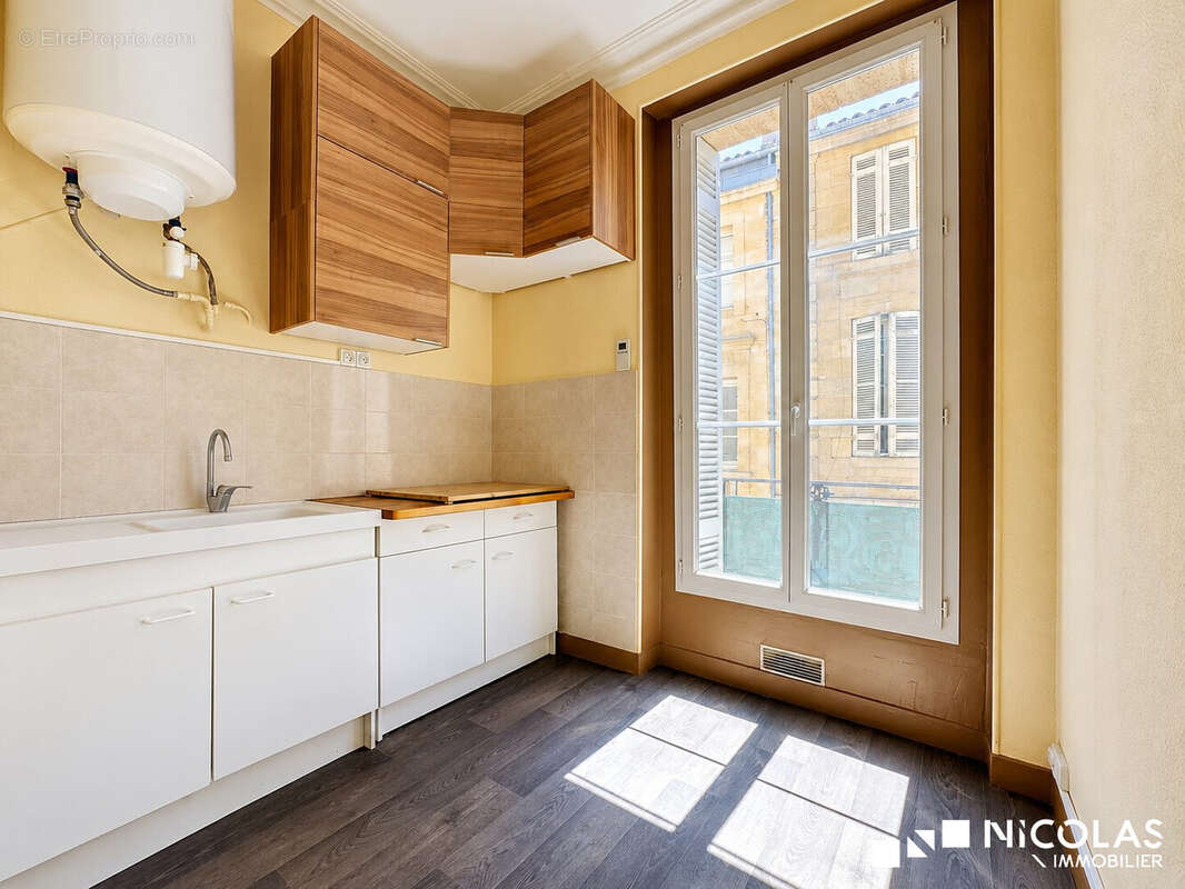 Appartement à BORDEAUX