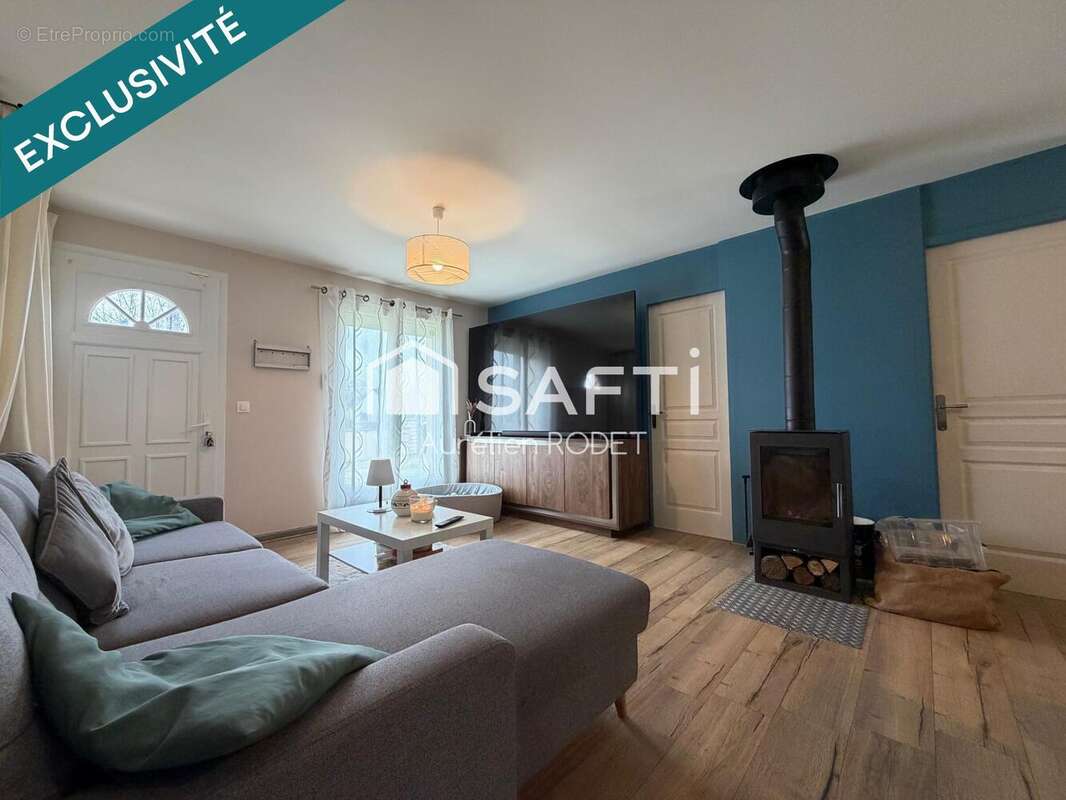Photo 3 - Maison à NEUILLAY-LES-BOIS