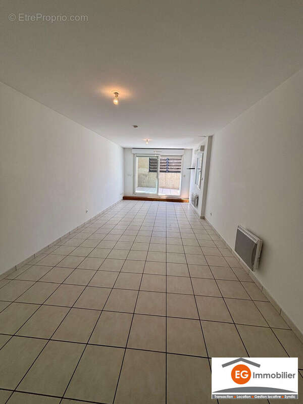 Appartement à PIERRELATTE