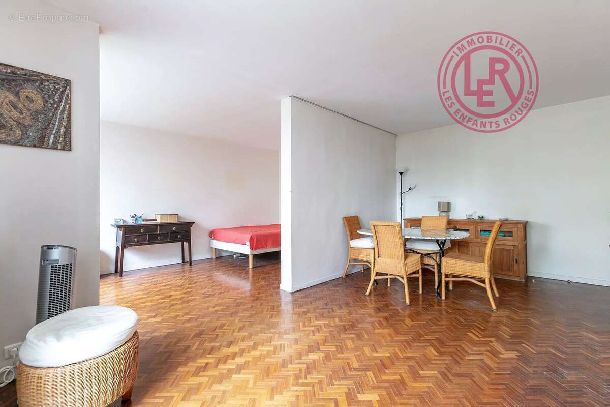 Appartement à PARIS-11E