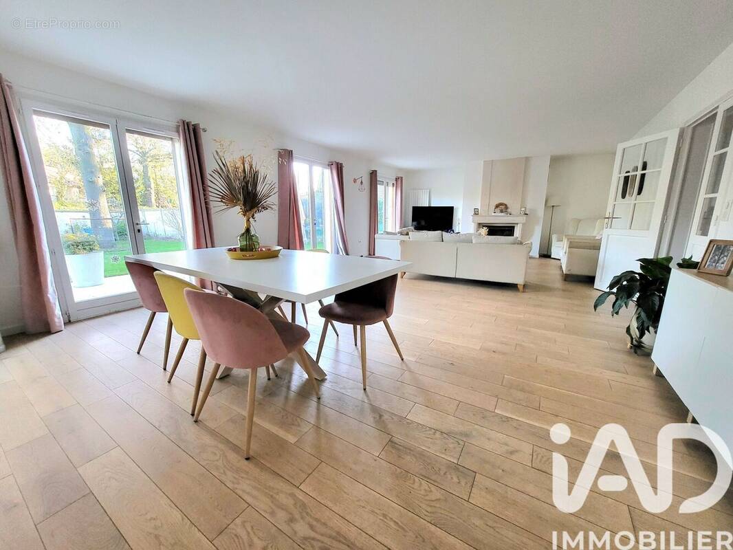 Photo 1 - Maison à MONTGERON