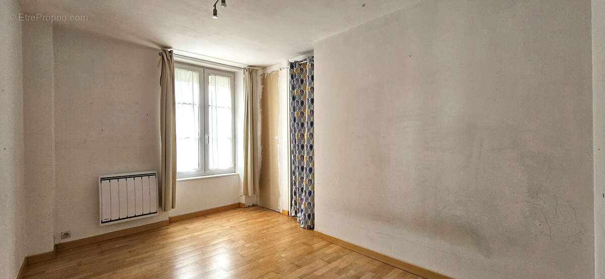 Maison à PORT-EN-BESSIN-HUPPAIN