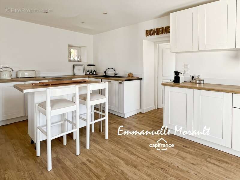 Maison à BAGNOLS-EN-FORET