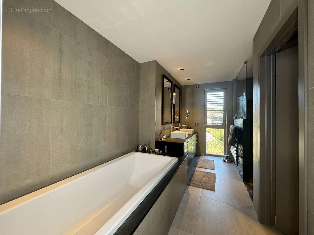 Maison à EVIAN-LES-BAINS