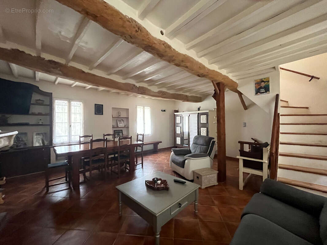 Maison à CASCASTEL-DES-CORBIERES