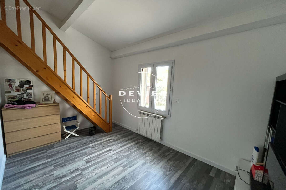 Maison à SAINT-GENIES-DES-MOURGUES