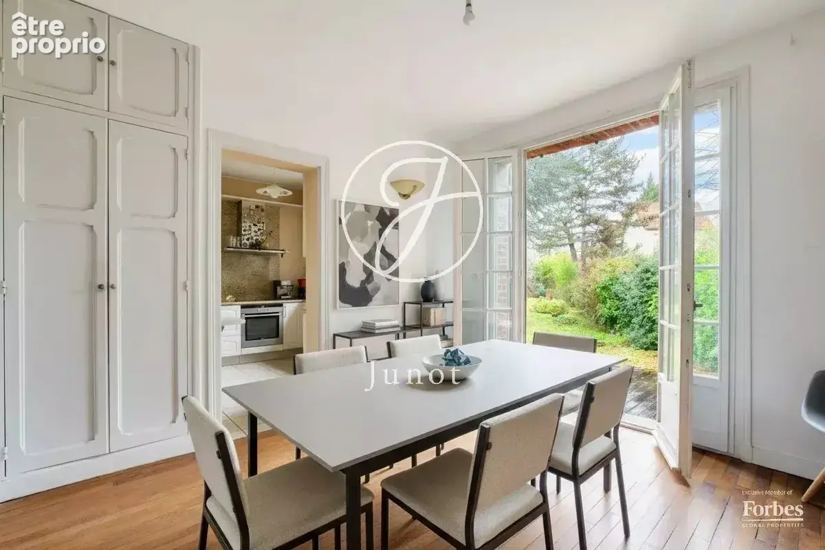 Photo Maison à Le Vesinet au prix de 835 000€