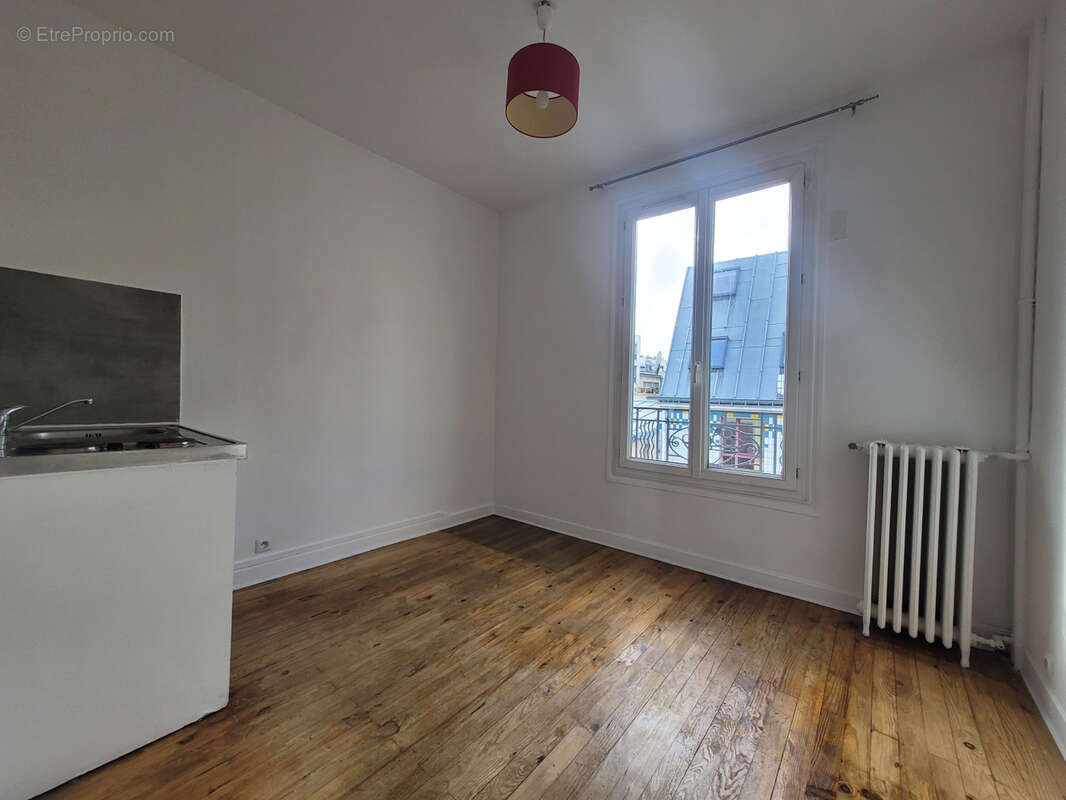 Appartement à PARIS-14E