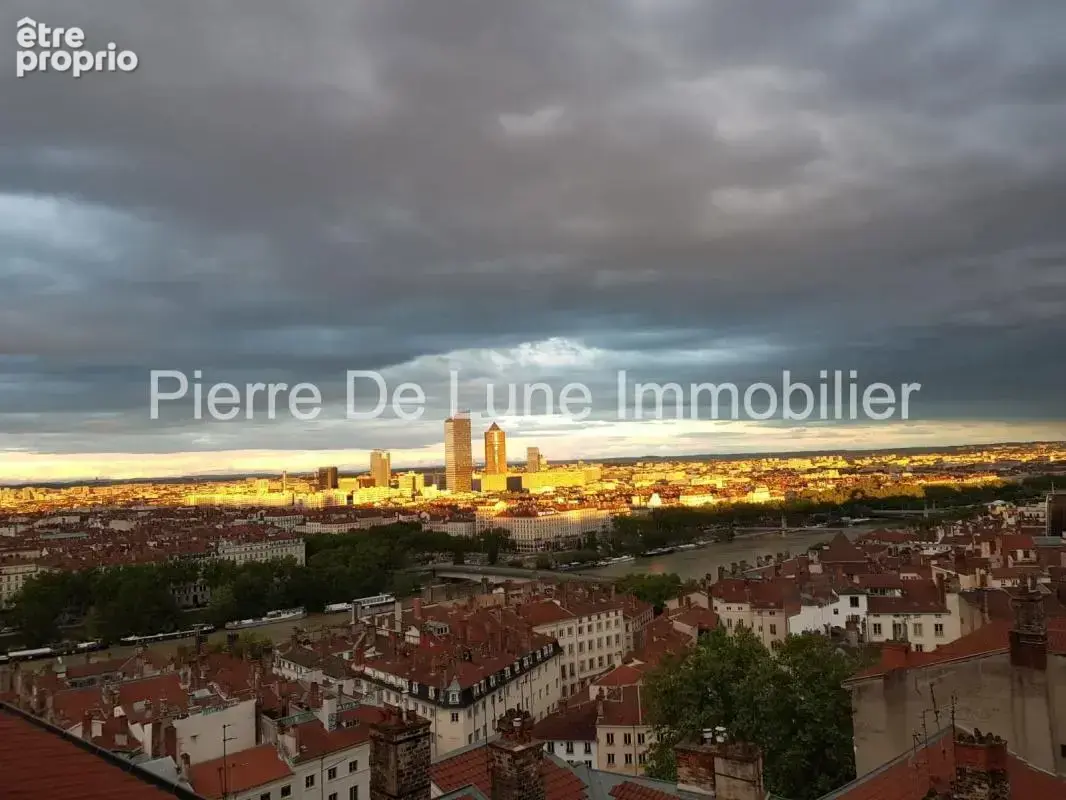 Lyon 1er dernier étage ascenseur 90 m² utiles vue exceptionnelle - photo 31