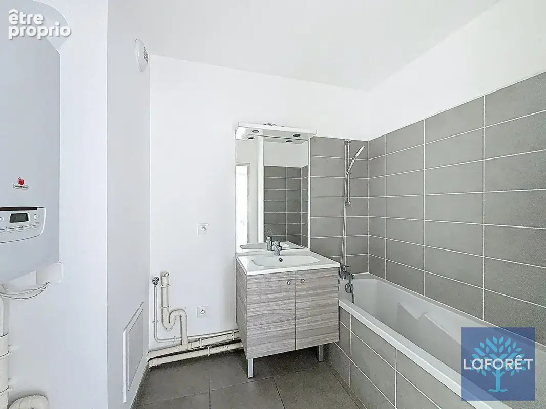 Appartement T2 secteur La Rhonelle - photo 8