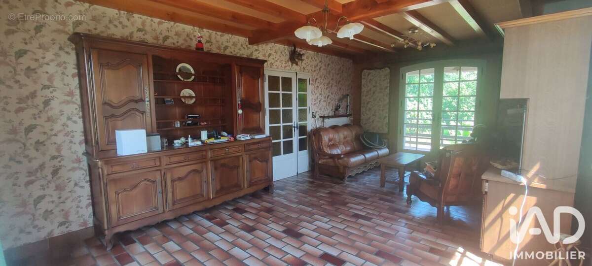 Maison 135 m² à La Creche  - photo 4