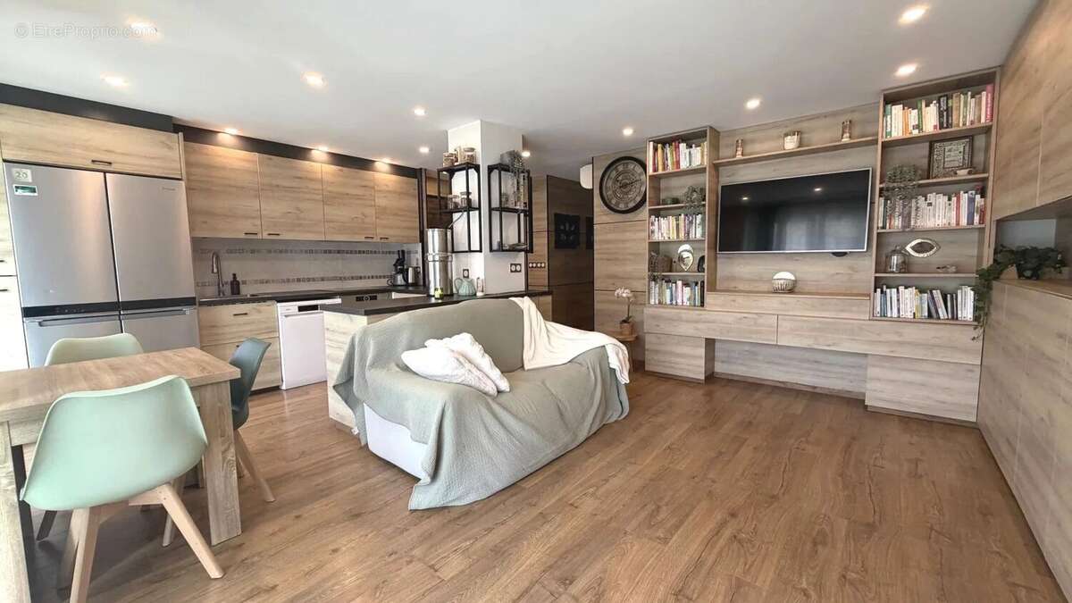 Appartement à LE CANNET