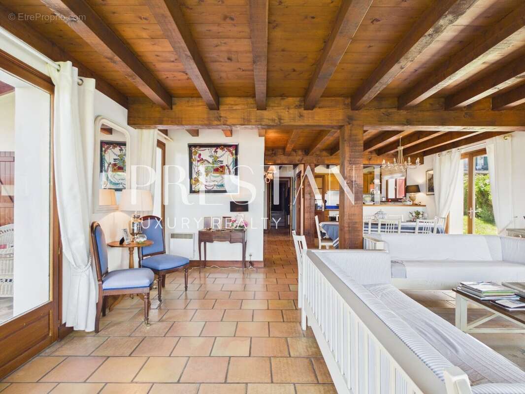 Maison à CIBOURE