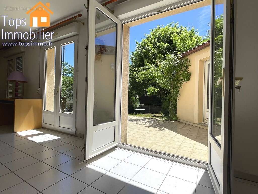 Maison à VILLEFRANCHE-DE-ROUERGUE