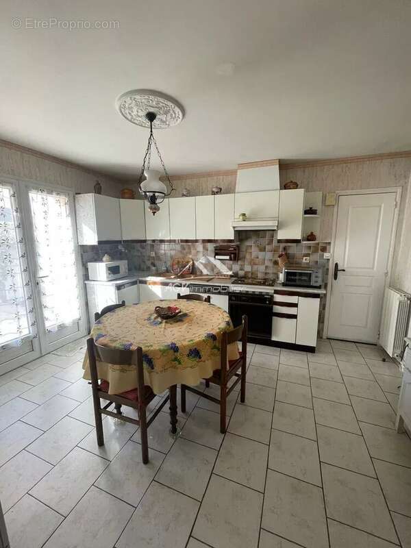 Maison à LES SALLES-DU-GARDON