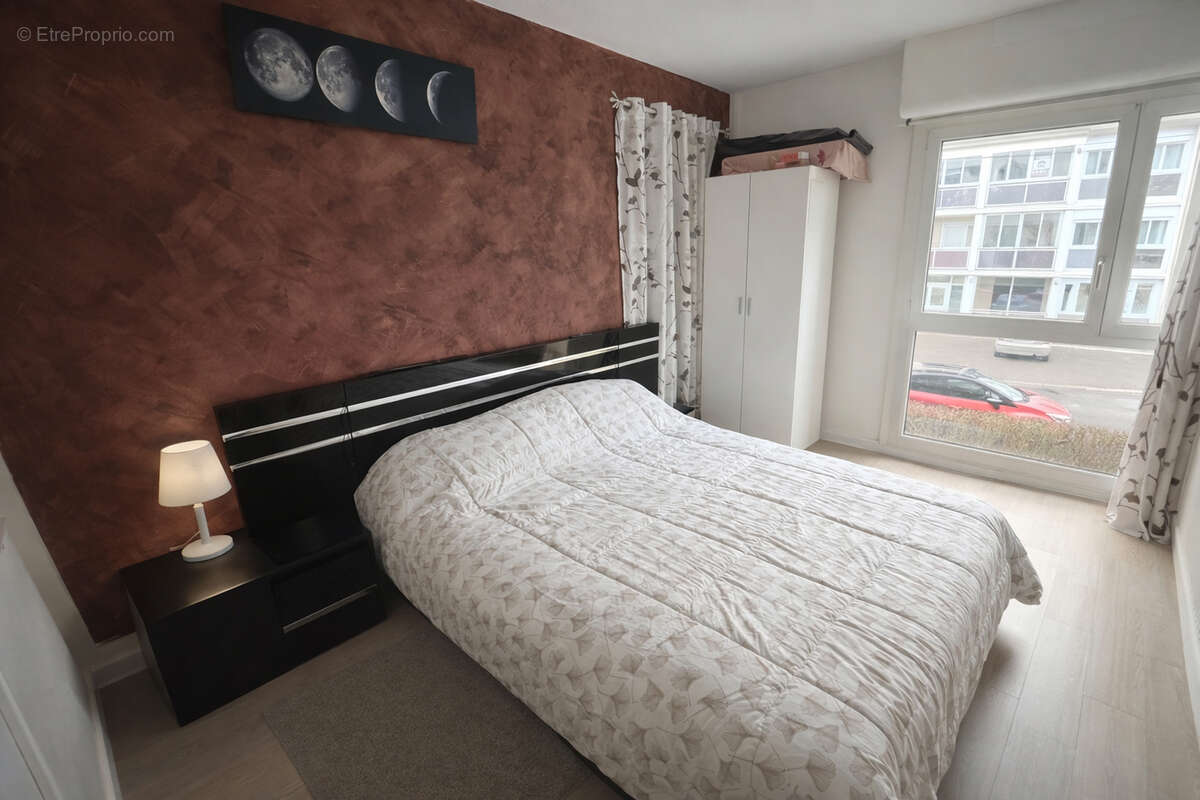 Appartement à CORBEIL-ESSONNES