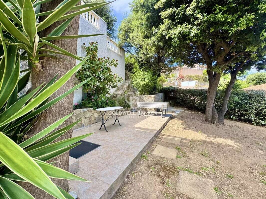 Maison à L&#039;ILE-ROUSSE