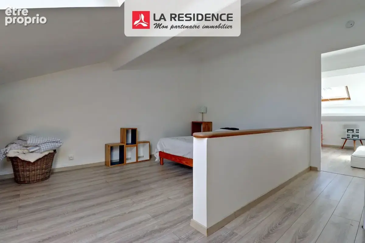 Appartement 4 pièces 80 m² à vendre à Le Pecq (78230) - photo 8
