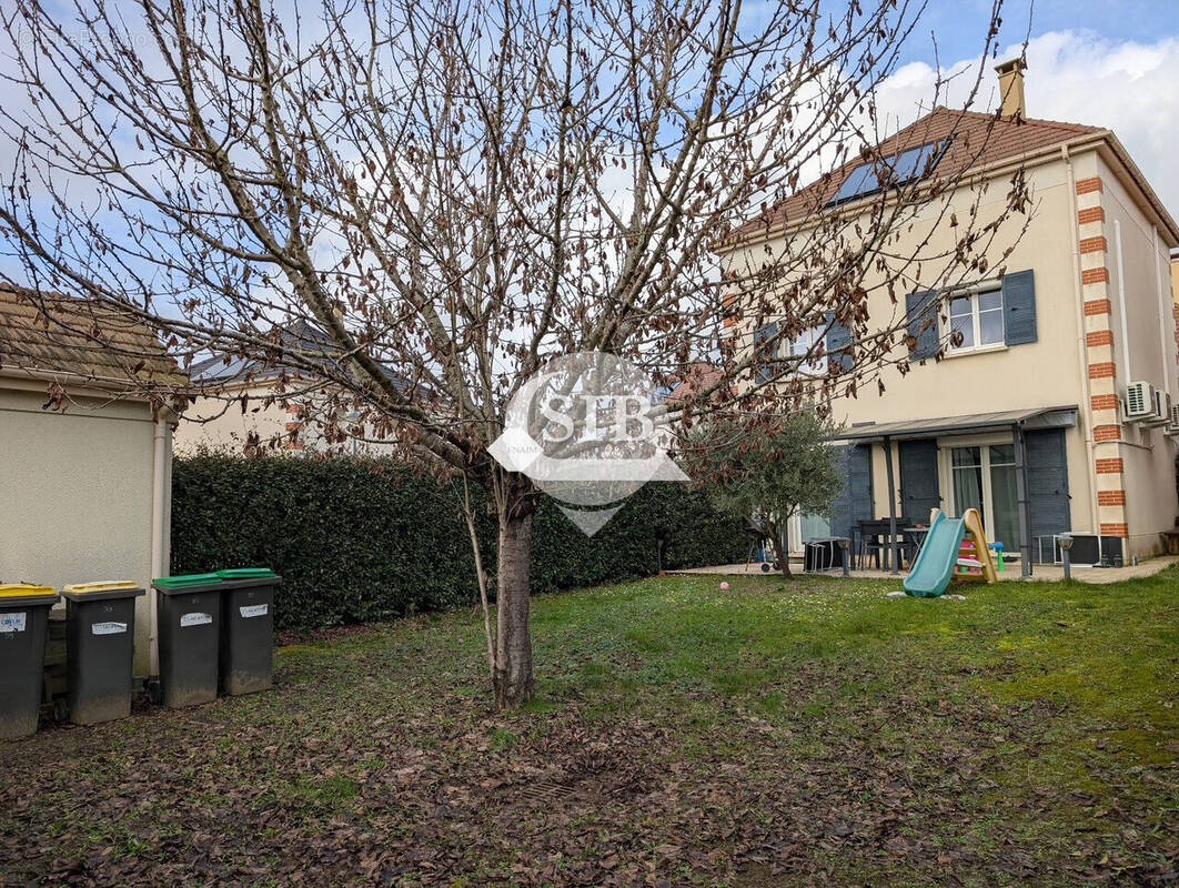 Maison à VILLIERS-SUR-ORGE