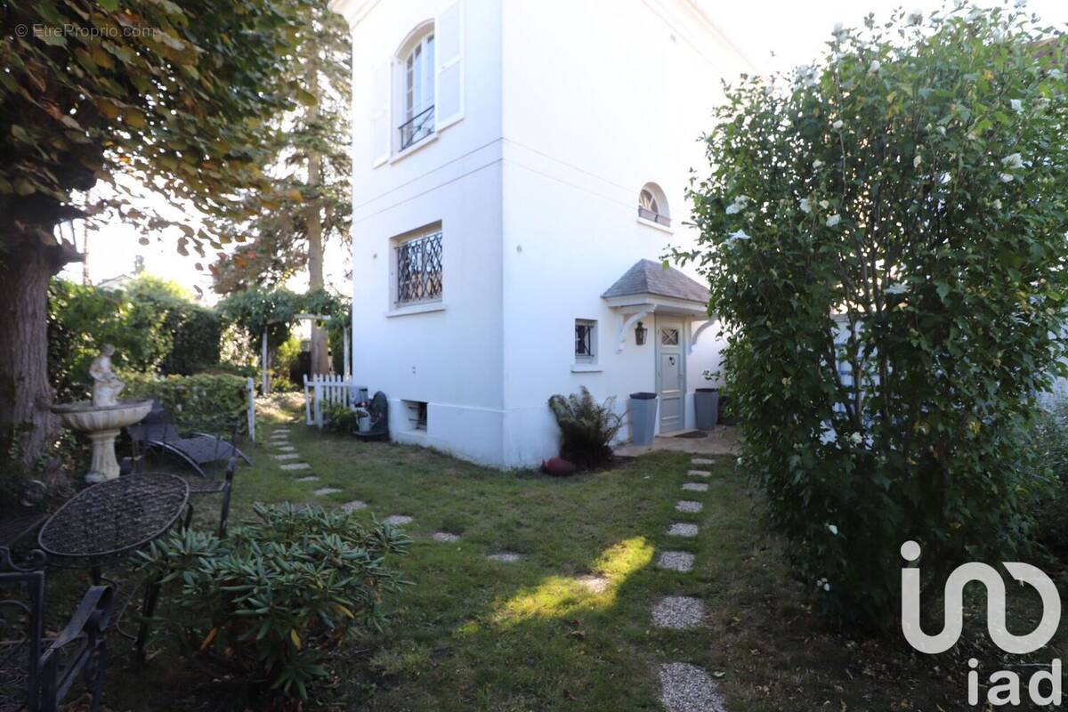 Photo 1 - Maison à BRUNOY