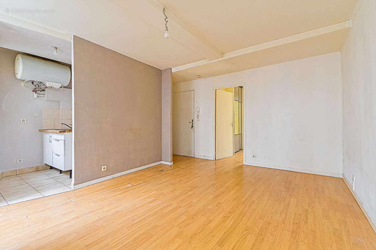 Appartement à PARIS-20E