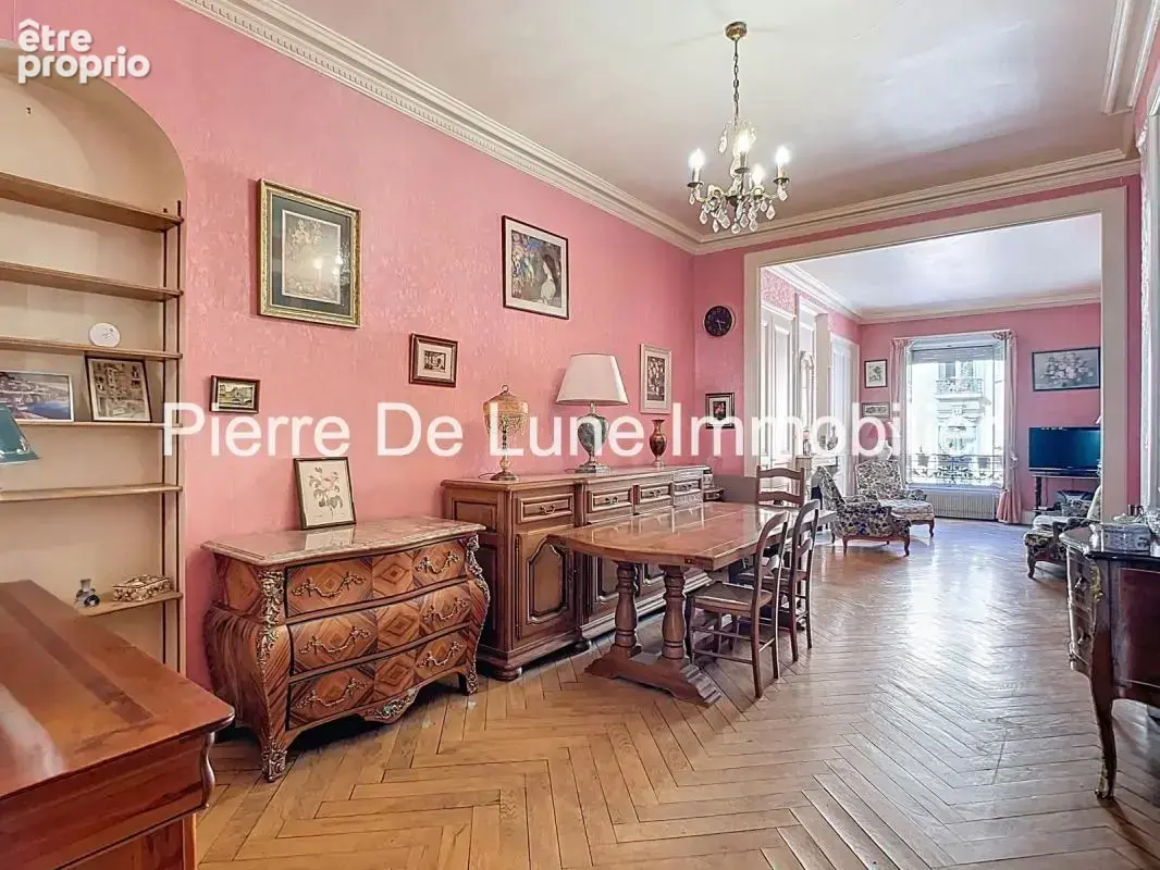 Lyon 1er – martinière  grand t2 de  69 m² – - photo 3
