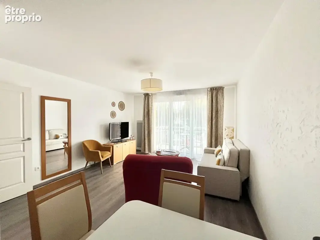 Appartement Courseulles Sur Mer 2 pièce(s) 45 m2 - INVESTISSEMENT SUR - LOYERS GARANTIS - terrasse - parking - bonne rentabilirt - photo 8