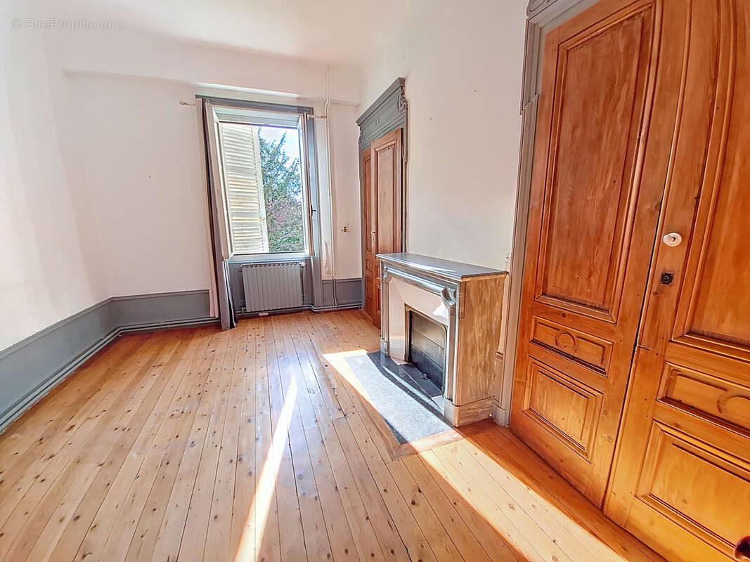 Appartement à VERNAISON