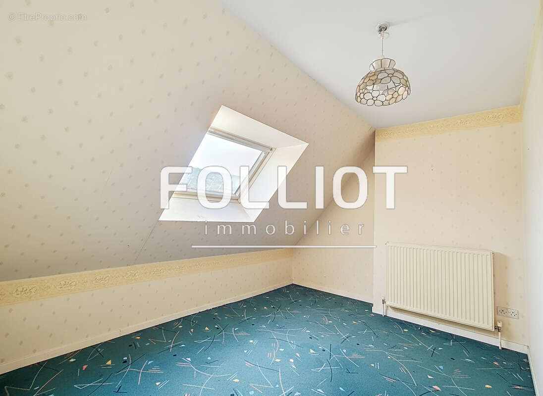 Maison à MONDEVILLE