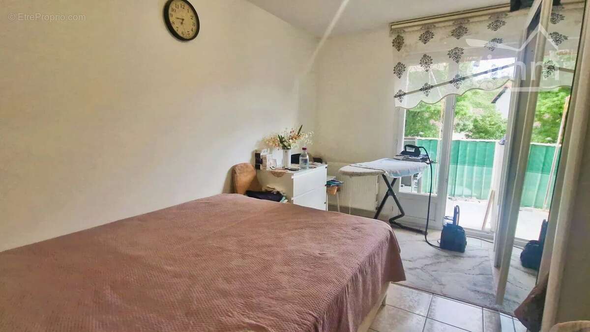 Appartement à LA TOUR-DU-PIN