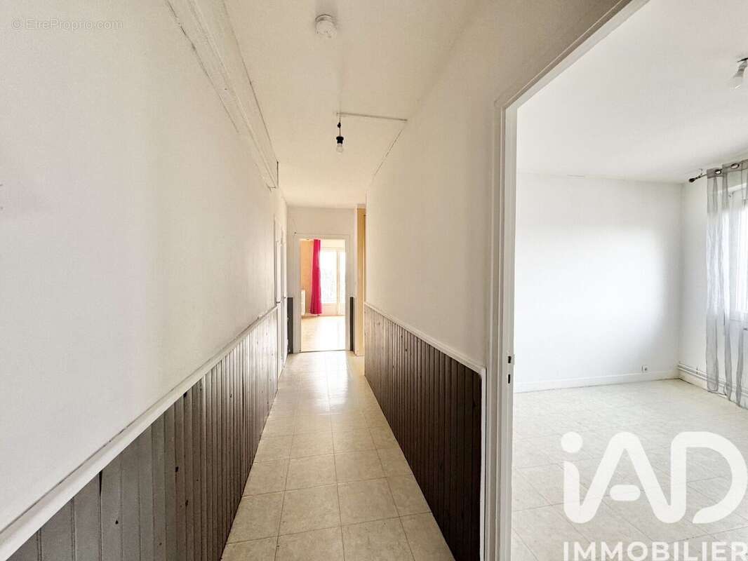 Appartement 72 m² à Le Mans  - photo 7