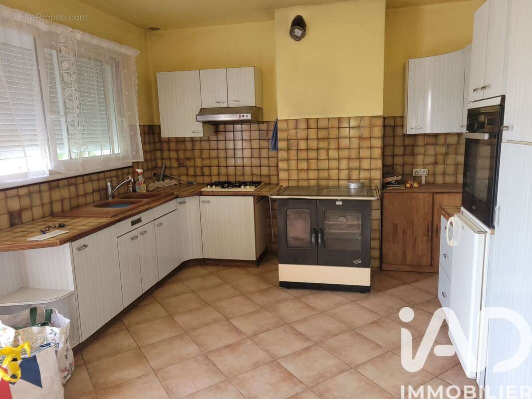 Maison 108 m² à Lechelle  - photo 4