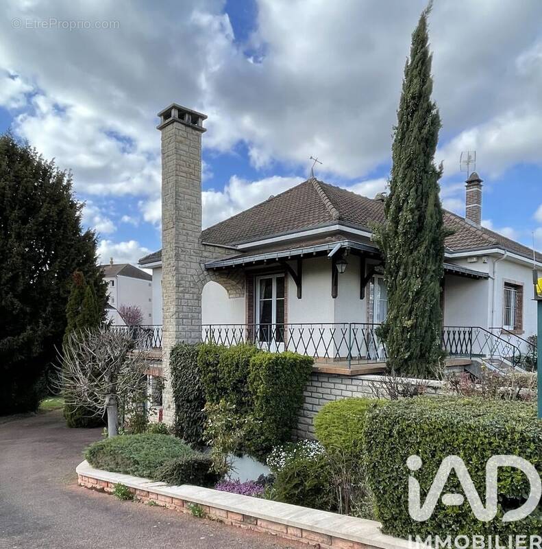 Photo 1 - Maison à TROYES