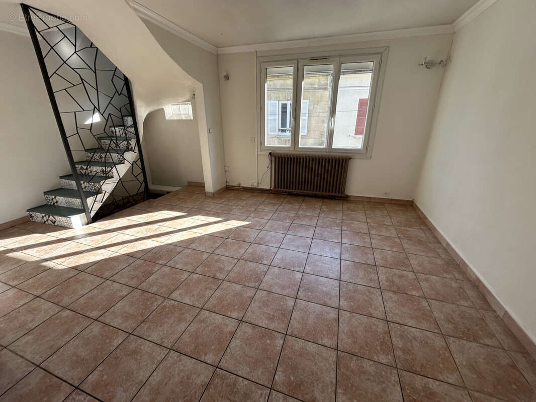 Maison à PONT-SAINTE-MAXENCE