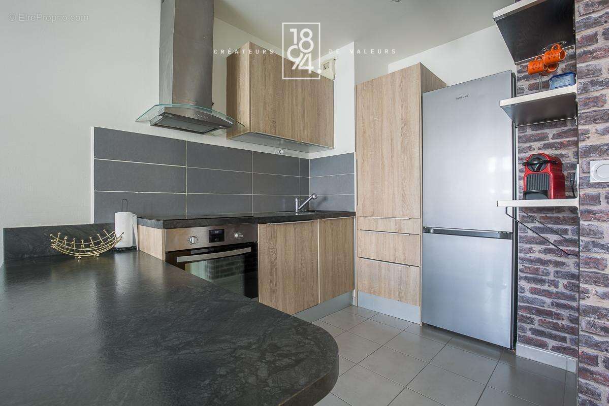Appartement t2 terrasse parking  les martegaux - photo 4