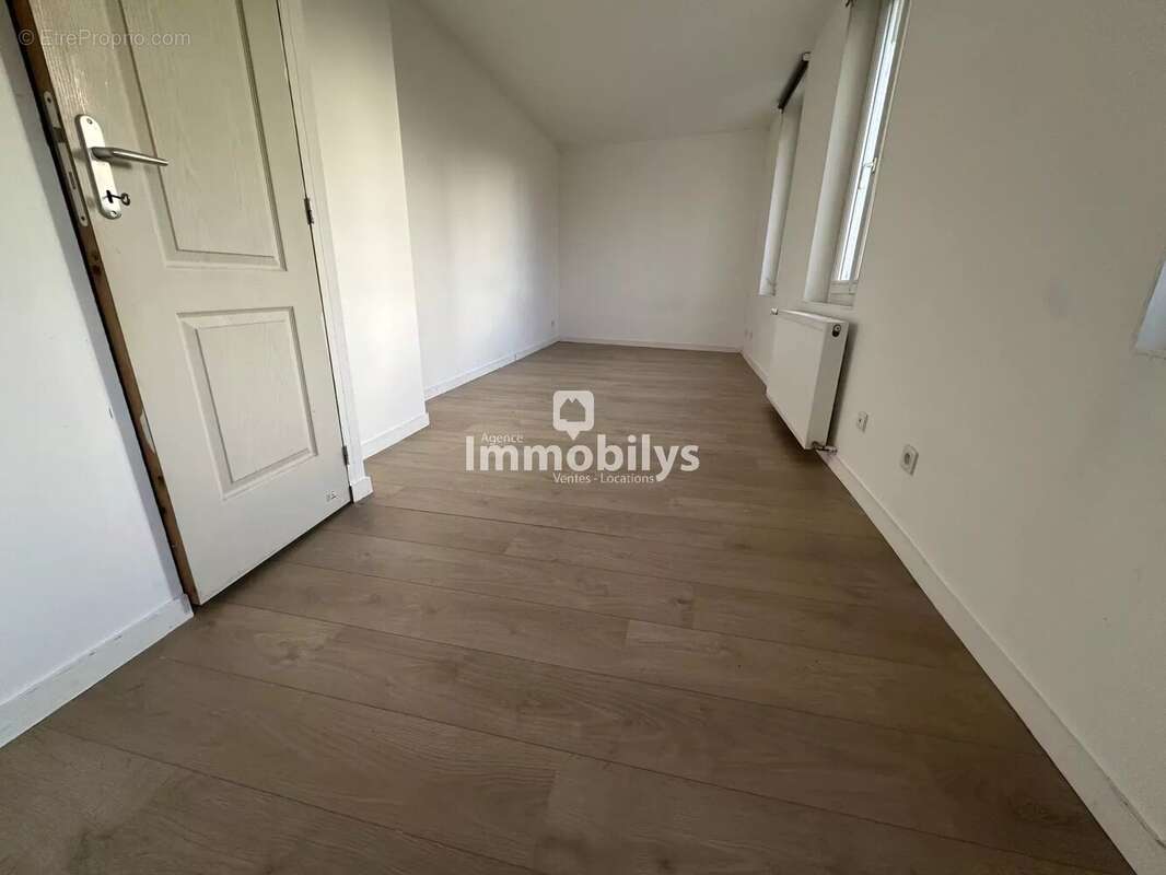 Maison à SIN-LE-NOBLE