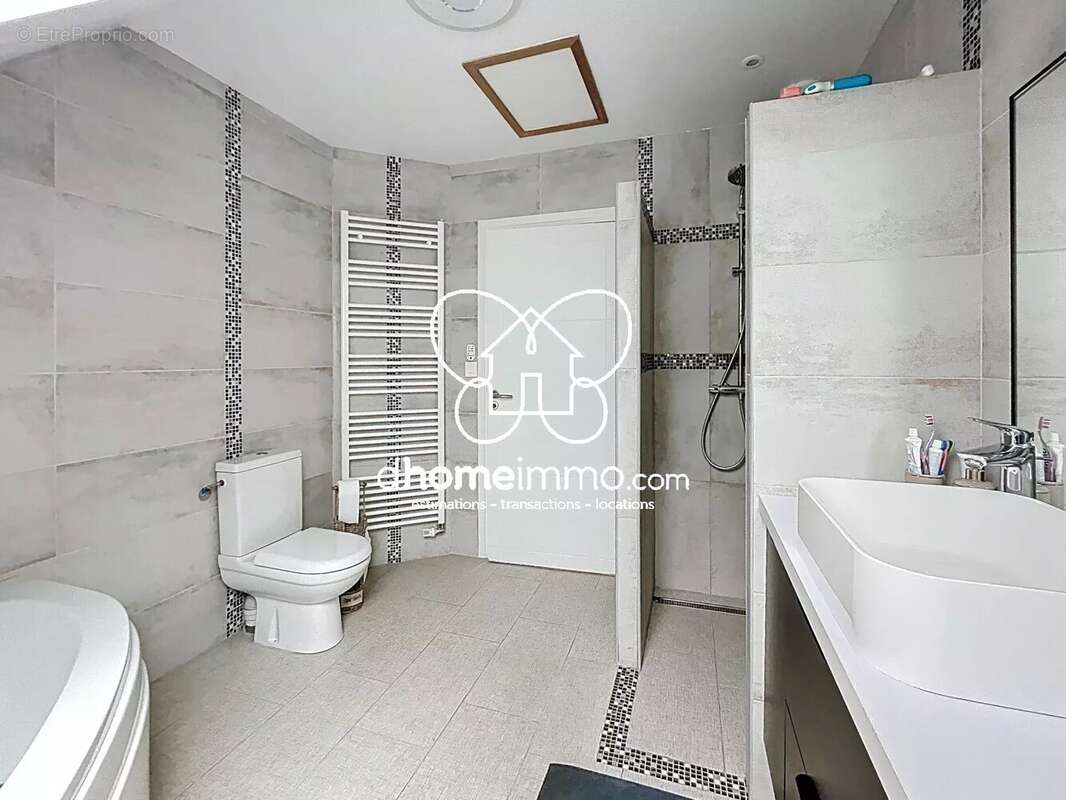 Maison à RAIMBEAUCOURT