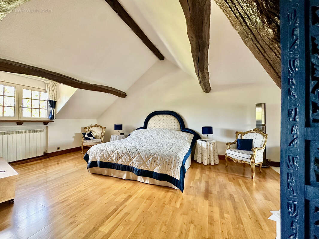 Maison à NANTEUIL-LE-HAUDOUIN