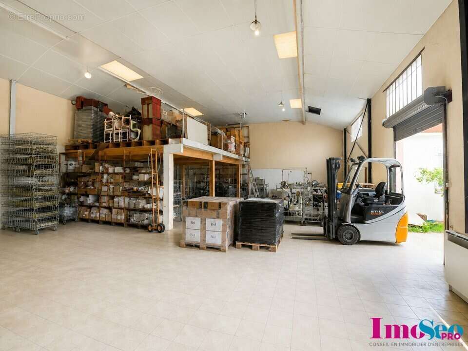 Entrepot à vendre - photo 12