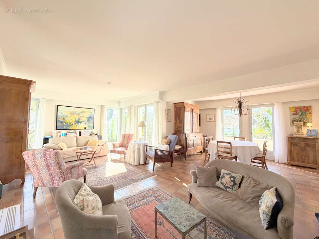 Maison à RUEIL-MALMAISON