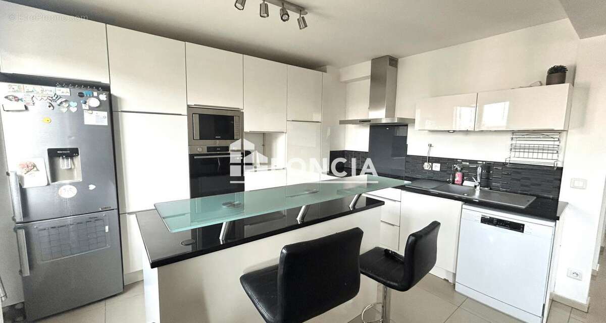 Maison à L&#039;HAY-LES-ROSES