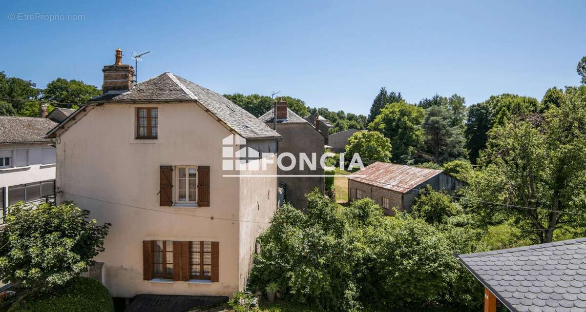 Maison à VILLEFRANCHE-DE-PANAT