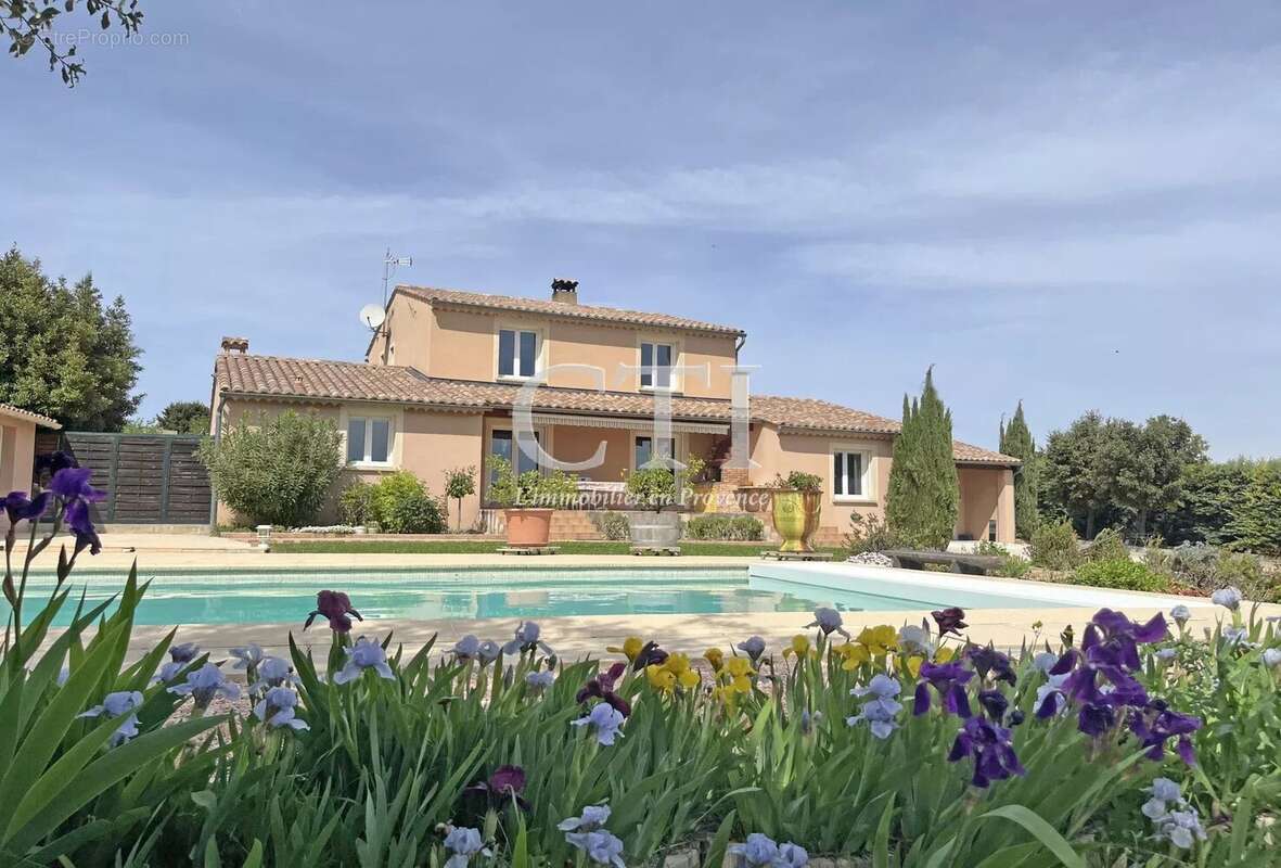 Maison à VAISON-LA-ROMAINE