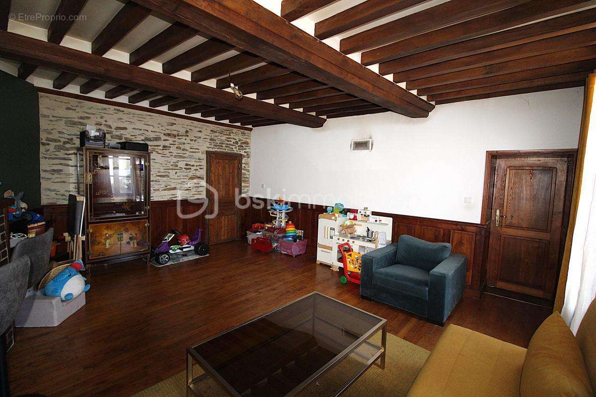 Maison à LE MOLAY-LITTRY