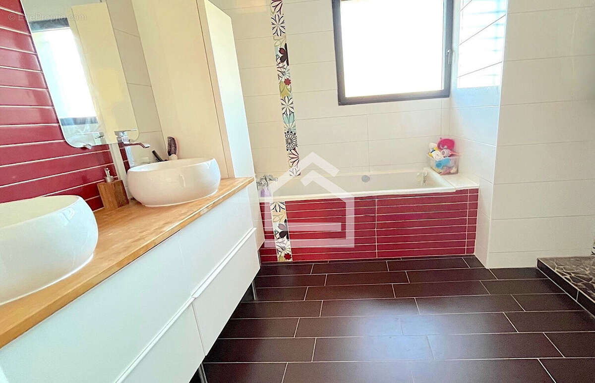 Maison à LE TAILLAN-MEDOC