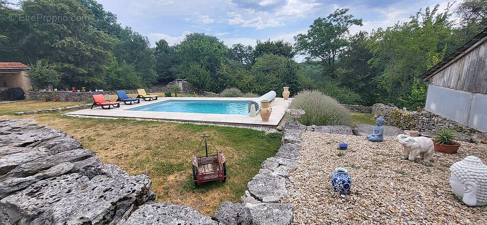 Magnifique maison en pierre restaurée avec piscine - photo 20