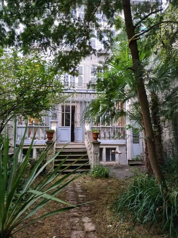 Maison à SALIES-DU-SALAT