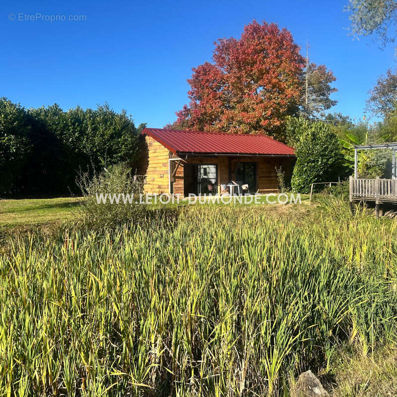 Maison à SAINT-VINCENT-DE-CONNEZAC