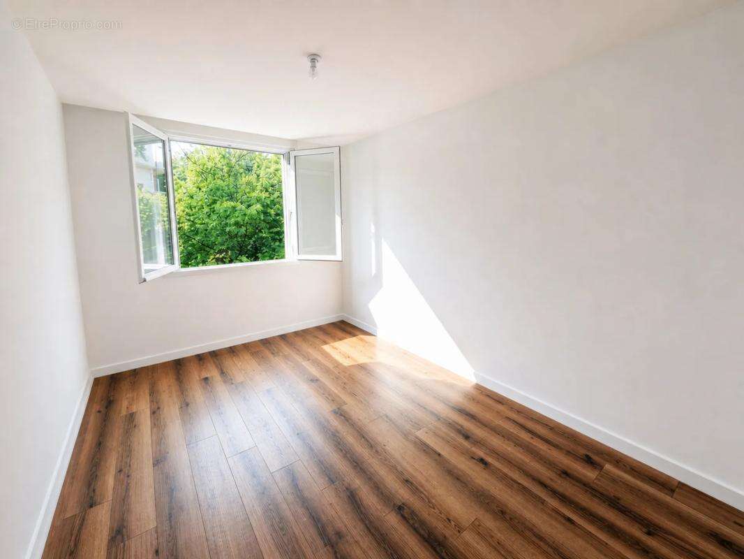 Appartement T5 – Rénové - 3 chambres avec possibilité 4 – Rennes Villejean - photo 6