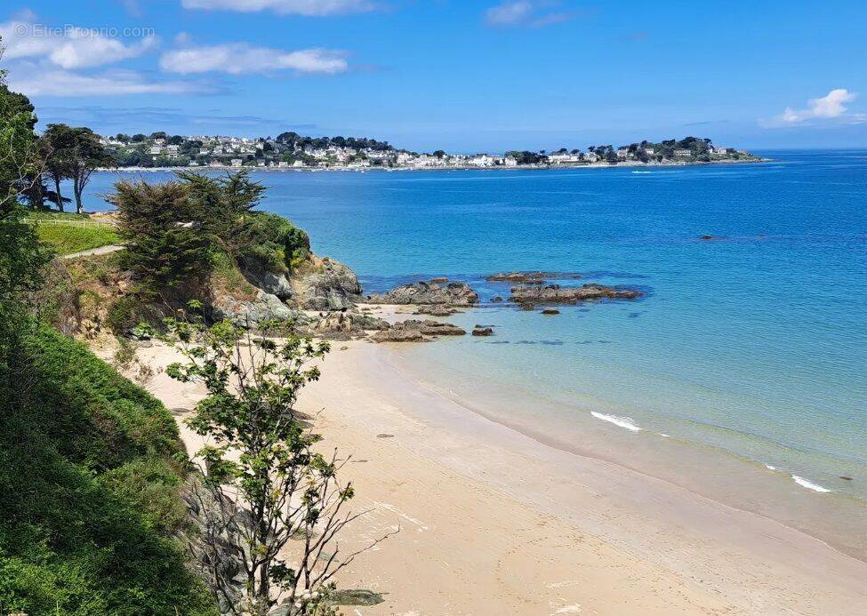 Appartement à PLESTIN-LES-GREVES